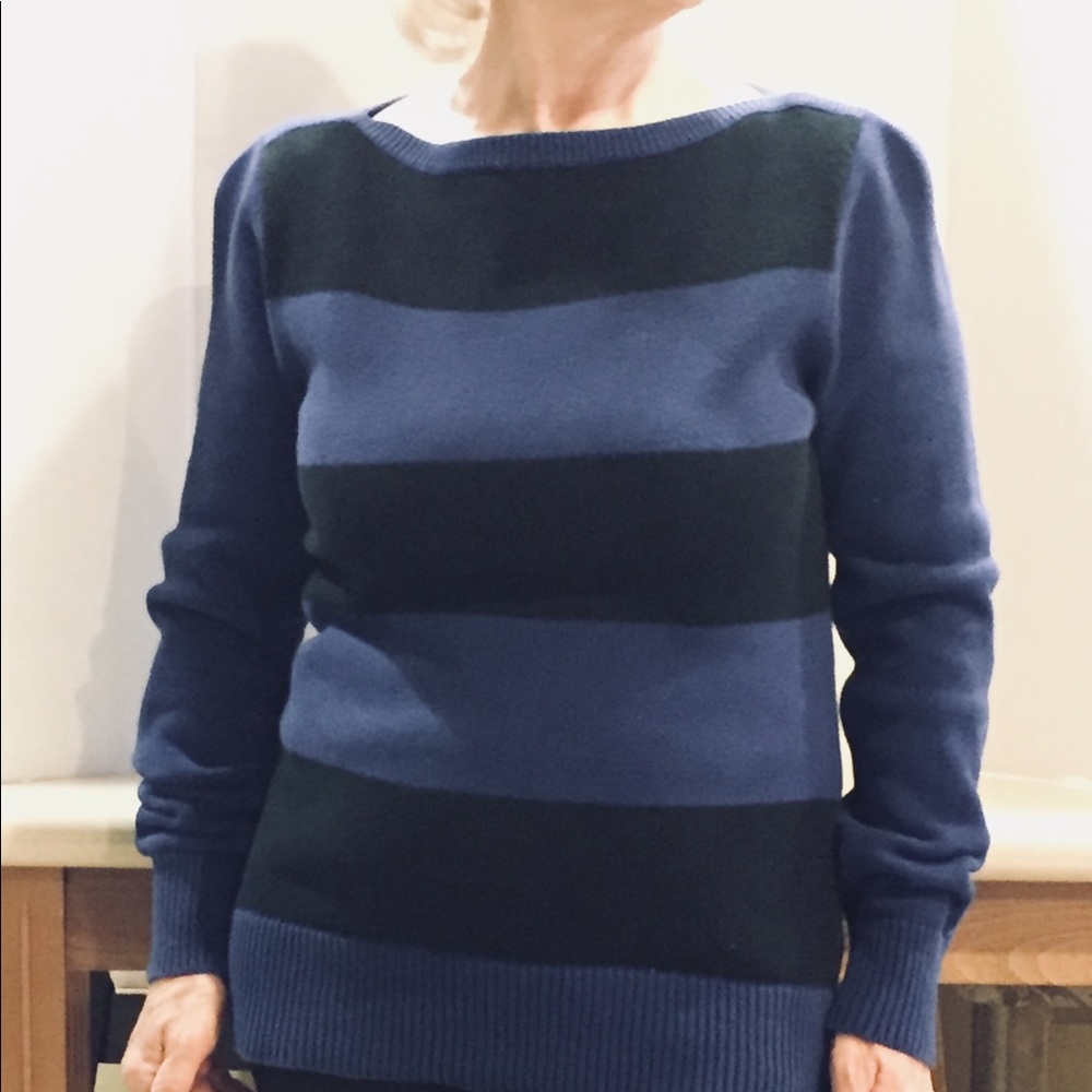 Sweater - Picture 2 of 2